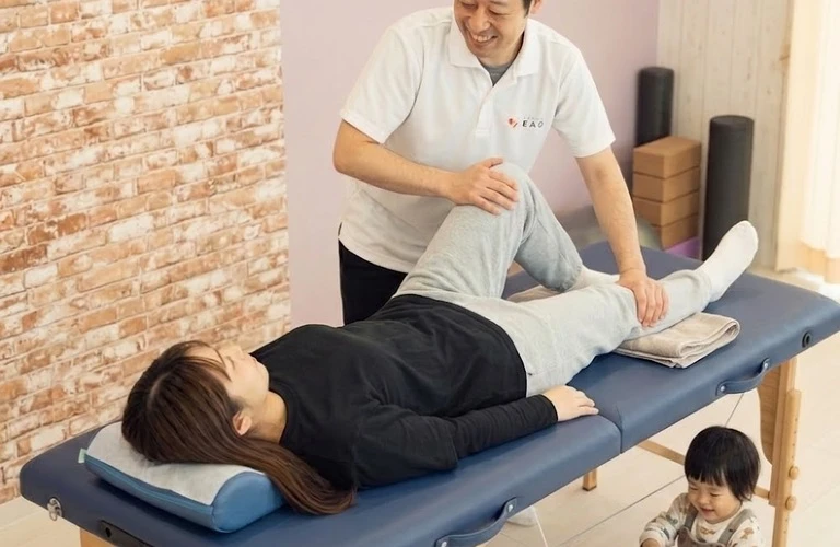 守山区の整体で膝の痛み改善するなら｜【姿勢や動作の研究所】ネオ整体EGAOがオススメ